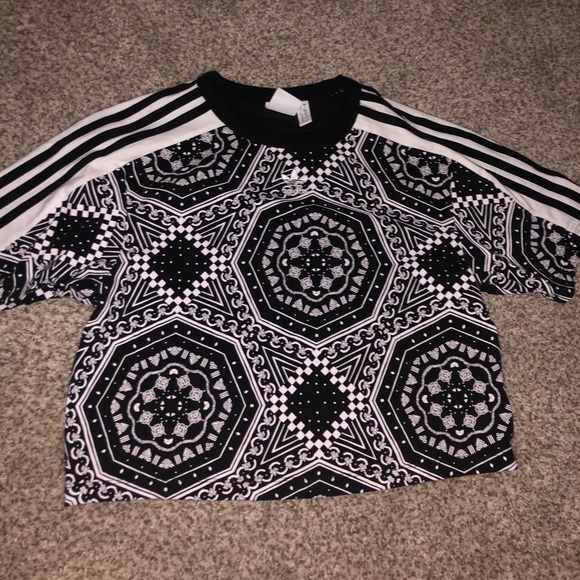 Small adidas bandana crop top - Picture 1 of 2